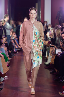 Alena Akhmadullina Spring 2020 / Alena Akhmadullina весна-лето 2020 / Неделя моды: Москва