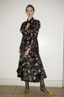 Backstage collections Erdem Fall 2018 Ready-to-Wear , Backstage коллекции Эрдем осень зима 2018 , Fashion show , неделя моды в Лондане , LFW , Mainstyles