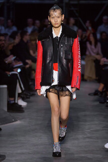 Burberry Fall 2019 Ready-to-Wear / Burberry осень 2019 / Неделя моды: Лондон
