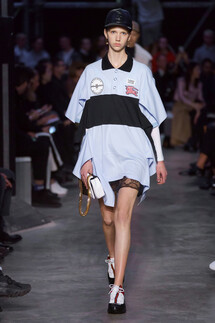 Burberry Fall 2019 Ready-to-Wear / Burberry осень 2019 / Неделя моды: Лондон