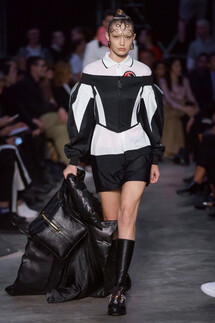 Burberry Fall 2019 Ready-to-Wear / Burberry осень 2019 / Неделя моды: Лондон