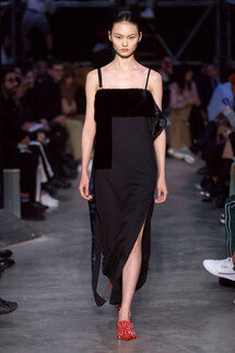 Burberry Fall 2019 Ready-to-Wear / Burberry осень 2019 / Неделя моды: Лондон