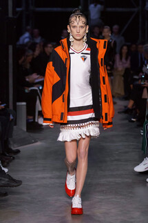 Burberry Fall 2019 Ready-to-Wear / Burberry осень 2019 / Неделя моды: Лондон