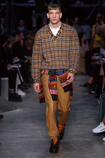 Burberry Fall 2019 Ready-to-Wear / Burberry осень 2019 / Неделя моды: Лондон