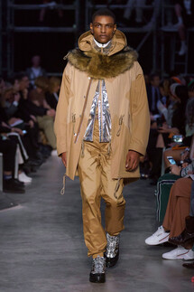 Burberry Fall 2019 Ready-to-Wear / Burberry осень 2019 / Неделя моды: Лондон