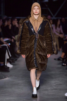 Burberry Fall 2019 Ready-to-Wear / Burberry осень 2019 / Неделя моды: Лондон
