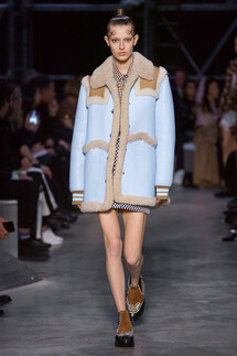 Burberry Fall 2019 Ready-to-Wear / Burberry осень 2019 / Неделя моды: Лондон