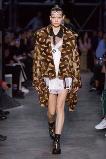 Burberry Fall 2019 Ready-to-Wear / Burberry осень 2019 / Неделя моды: Лондон