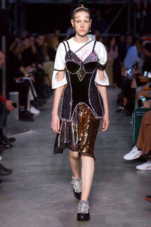 Burberry Fall 2019 Ready-to-Wear / Burberry осень 2019 / Неделя моды: Лондон