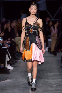 Burberry Fall 2019 Ready-to-Wear / Burberry осень 2019 / Неделя моды: Лондон