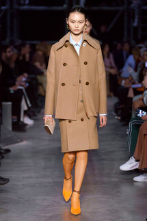 Burberry Fall 2019 Ready-to-Wear / Burberry осень 2019 / Неделя моды: Лондон