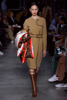 Burberry Fall 2019 Ready-to-Wear / Burberry осень 2019 / Неделя моды: Лондон