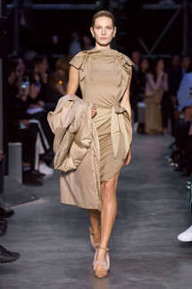 Burberry Fall 2019 Ready-to-Wear / Burberry осень 2019 / Неделя моды: Лондон