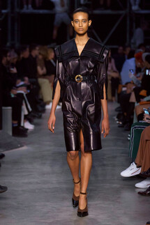 Burberry Fall 2019 Ready-to-Wear / Burberry осень 2019 / Неделя моды: Лондон