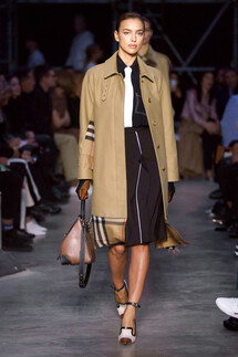 Burberry Fall 2019 Ready-to-Wear / Burberry осень 2019 / Неделя моды: Лондон