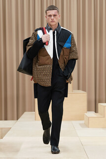 Burberry Fall-Winter 2021 Menswear Collection / Коллекция Burberry осень-зима 2021