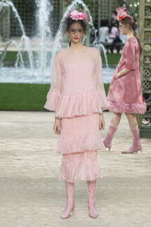 Chanel SPRING 2018 COUTURE Paris PFW коллекция 2018 Шанель лето 2018 неделя высокой моды в Париже Mainstyles