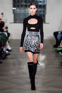 David Koma Fall 2019 Ready-to-Wear / Burberry осень 2019 / Неделя моды: Лондон