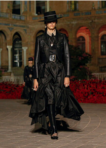 Dior Cruise 2023 / Dior круизная коллекция 2023