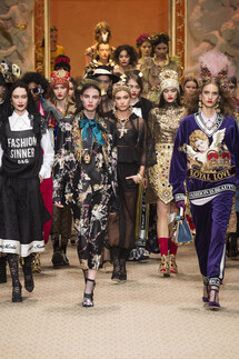 Dolce and Gabbana Fall 2018 Ready-to-Wear , Дольче и Габбана осень зима 2018 , Fashion show , неделя моды в Милане , MFW , Mainstyles