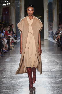 Genny Fall 2020 Ready-to-Wear / Genny осень-зима 2020 / Неделя моды: Милан