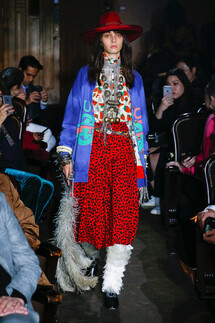 Gucci Spring 2019 PFW / Gucci весна-лето 2019 Неделя моды в Париже