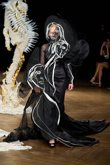 Iris van Herpen Couture коллекция осень 2022 / Iris van Herpen Couture Fall 2022