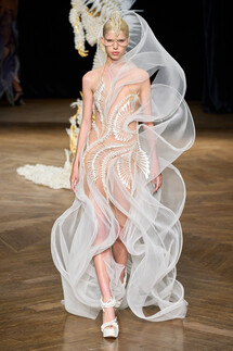 Iris van Herpen Couture коллекция осень 2022 / Iris van Herpen Couture Fall 2022