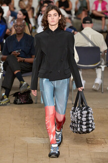 JW Anderson Menswear Spring 2023 / JW Anderson мужская коллекция весна-лето 2023