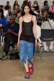 JW Anderson Menswear Spring 2023 / JW Anderson мужская коллекция весна-лето 2023
