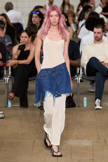 JW Anderson Menswear Spring 2023 / JW Anderson мужская коллекция весна-лето 2023