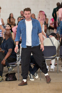 JW Anderson Menswear Spring 2023 / JW Anderson мужская коллекция весна-лето 2023