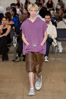 JW Anderson Menswear Spring 2023 / JW Anderson мужская коллекция весна-лето 2023