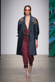 Julia Dalakian Spring 2020 / Julia Dalakian весна-лето 2020 / Неделя моды: Москва