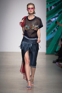 Julia Dalakian Spring 2020 / Julia Dalakian весна-лето 2020 / Неделя моды: Москва