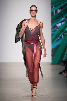 Julia Dalakian Spring 2020 / Julia Dalakian весна-лето 2020 / Неделя моды: Москва