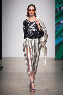 Julia Dalakian Spring 2020 / Julia Dalakian весна-лето 2020 / Неделя моды: Москва