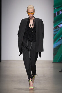 Julia Dalakian Spring 2020 / Julia Dalakian весна-лето 2020 / Неделя моды: Москва