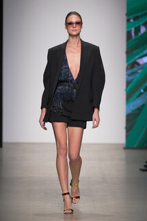 Julia Dalakian Spring 2020 / Julia Dalakian весна-лето 2020 / Неделя моды: Москва