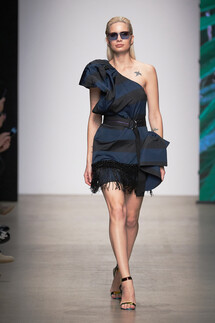 Julia Dalakian Spring 2020 / Julia Dalakian весна-лето 2020 / Неделя моды: Москва