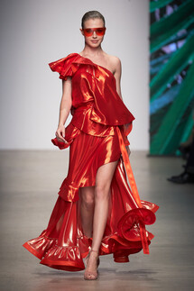Julia Dalakian Spring 2020 / Julia Dalakian весна-лето 2020 / Неделя моды: Москва
