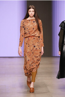 Lakbi Fall 2019 Ready-to-Wear / Lakbi  осень-зима 2019 / Неделя моды: Москва