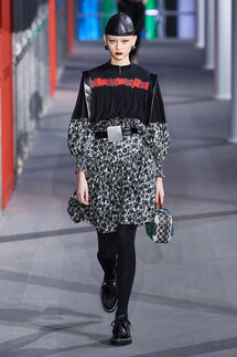 Louis Vuitton Fall 2019 Ready-to-Wear / Louis Vuitton осень 2019 / Неделя моды: Париж