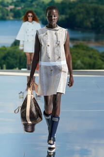 Louis Vuitton Resort 2022 / Louis Vuitton курорт 2022