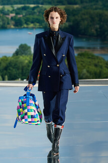 Louis Vuitton Resort 2022 / Louis Vuitton курорт 2022