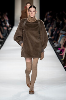 Max Mara Fall 2022 Collection / Max Mara осень-зима 2022