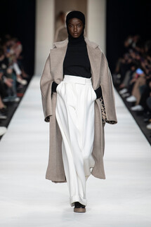 Max Mara Fall 2022 Collection / Max Mara осень-зима 2022