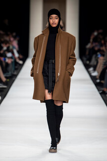 Max Mara Fall 2022 Collection / Max Mara осень-зима 2022
