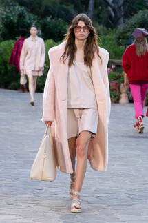 Max Mara Resort 2022 / Max Mara курорт 2022