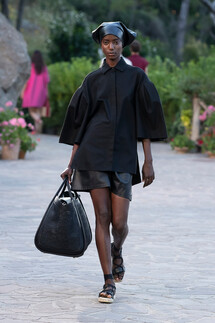 Max Mara Resort 2022 / Max Mara курорт 2022